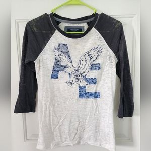 American Eagle 3/4 Graphic Top